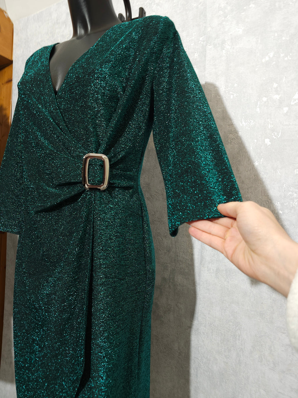 Festliches Glitzerkleid– Grün | 44-50