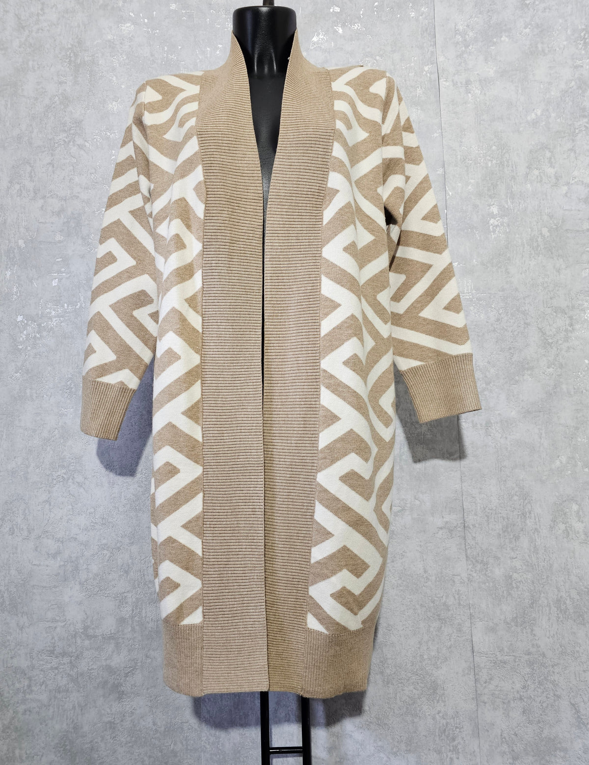 Eleganter langer Cardigan-hochwertig, weich & warm – M/L