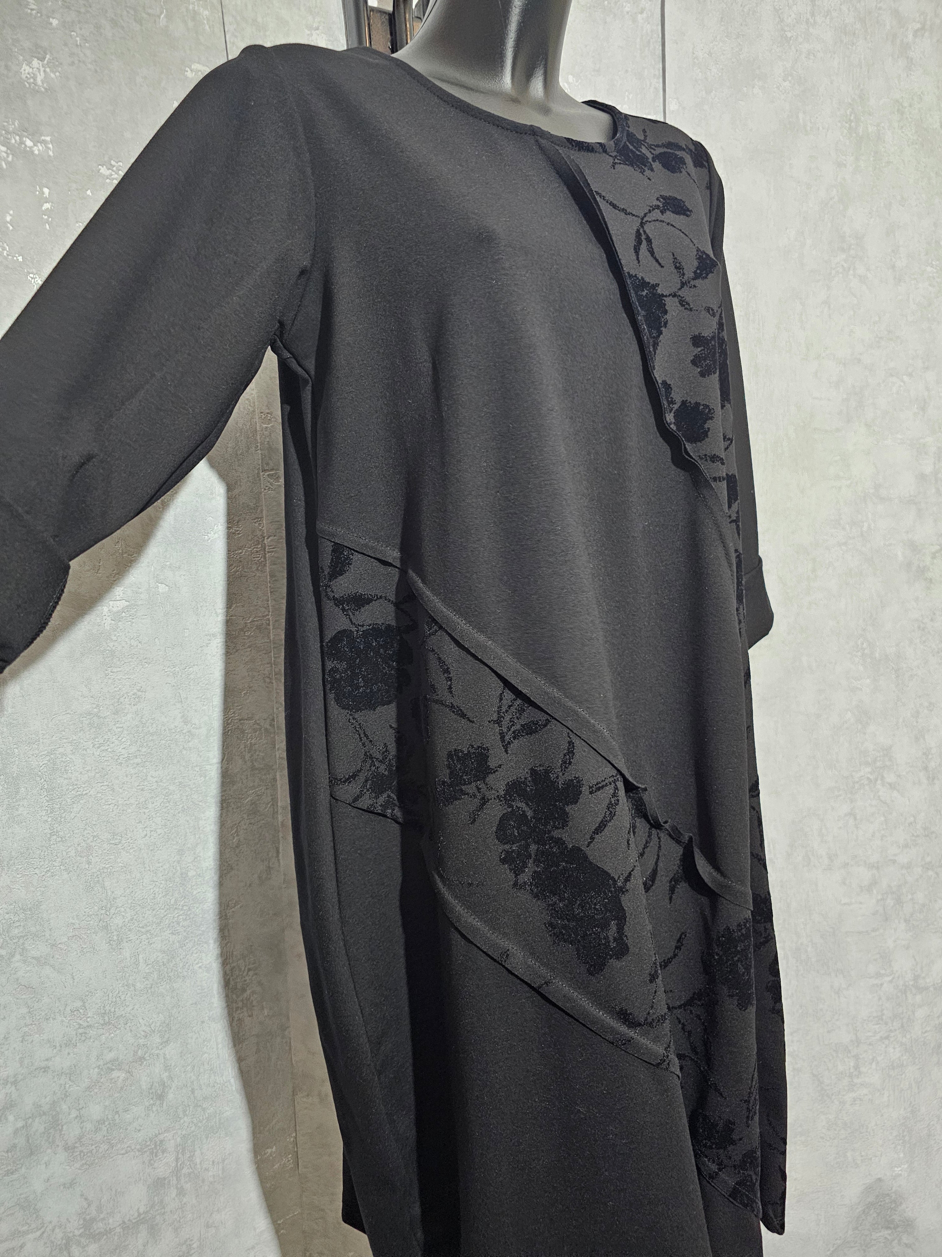 Elegantes Schwarzes Kleid mit Samt-Blumenmuster – Lux Luna Italien – L/XL