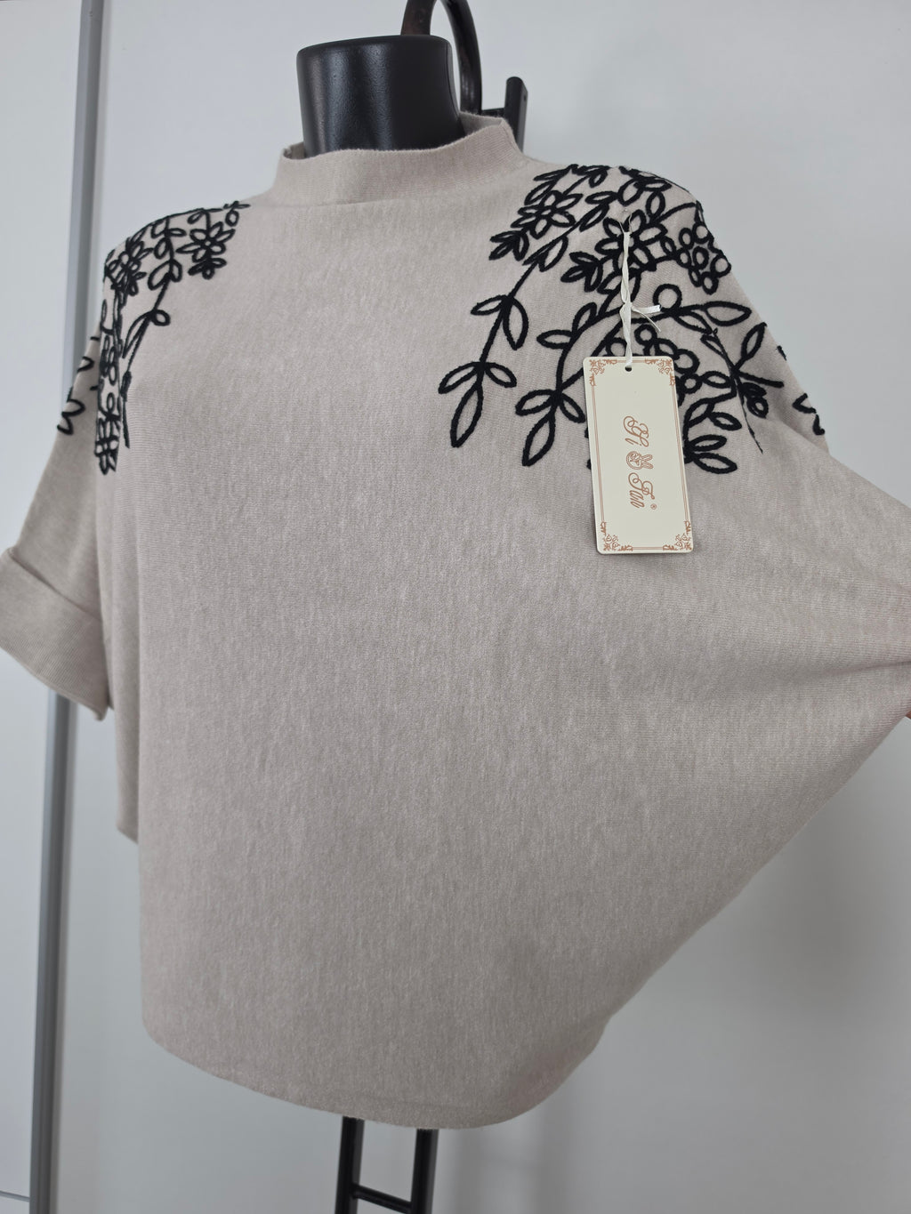 Damen Oversize Pullover XXL/XXXL Blumen Stickerei Modal Baumwolle 4 Farben